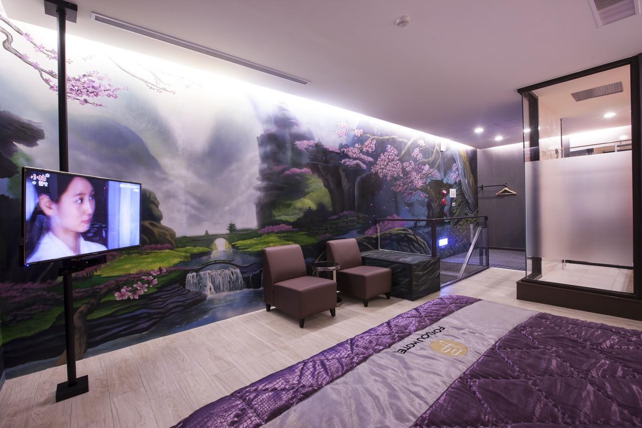 Foxdou Business Motel Tainan Bagian luar foto
