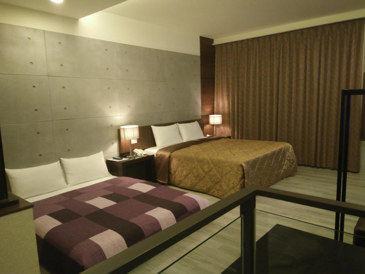 Foxdou Business Motel Tainan Bagian luar foto